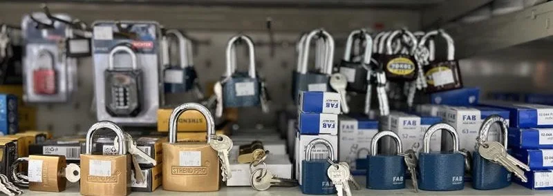 Zámky, kovania a laná v predajni PM Profi Market