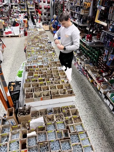 Spojovací materiál a kotvenie v predajni PM Profi Market